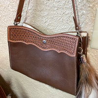 Tooled axis button purse